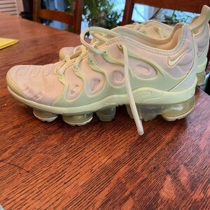 Nike Air VaporMax Plus Sea Foam Green